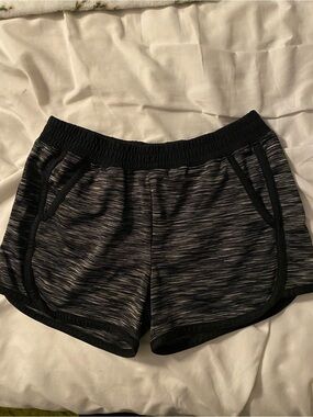 black heather athletic shorts